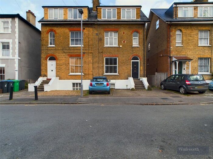 2 Bedroom Flat To Rent In Cleaveland Road, Surbiton, KT6