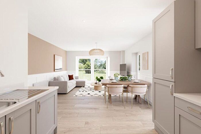 2 Bedroom Apartment For Sale In John Thornycroft Road, Southampton, Hampshire, SO19