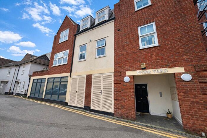2 Bedroom Apartment For Sale In Stone Yard, Western Gardens, Brentwood, CM14