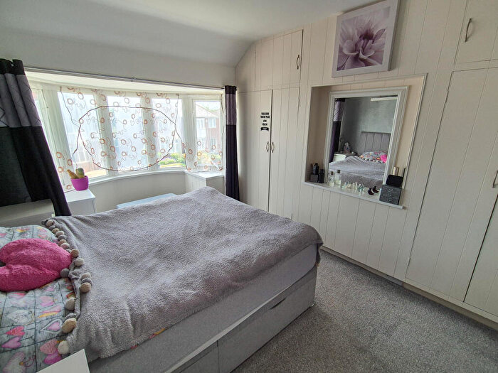 3 Bedroom Terraced House For Sale In Highbury Avenue, Rowley Regis, B65