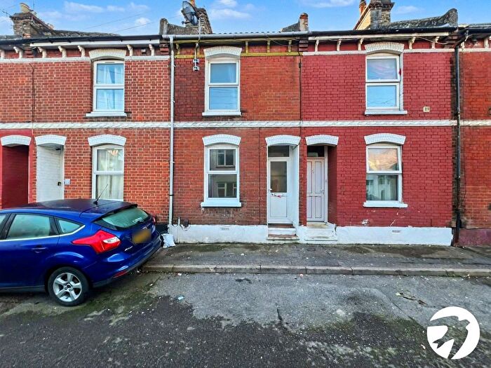 2 Bedroom Terraced House For Sale In Sydney Road, Chatham, Kent, ME4
