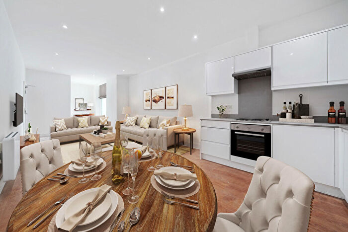 2 Bedroom Apartment To Rent In Kingsway, Finchley, N12