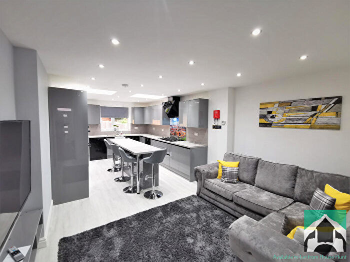 5 Bedroom House To Rent In Winnie Road, Birmingham, B29