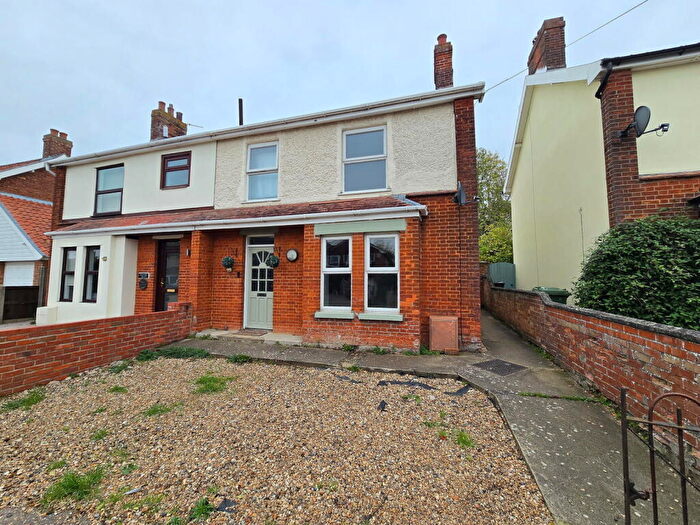 3 Bedroom Semi-Detached House For Sale In Chapel Road, Attleborough, NR17