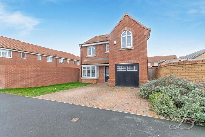 4 Bedroom Detached House For Sale In Lovesey Avenue, Hucknall, Nottingham, NG15