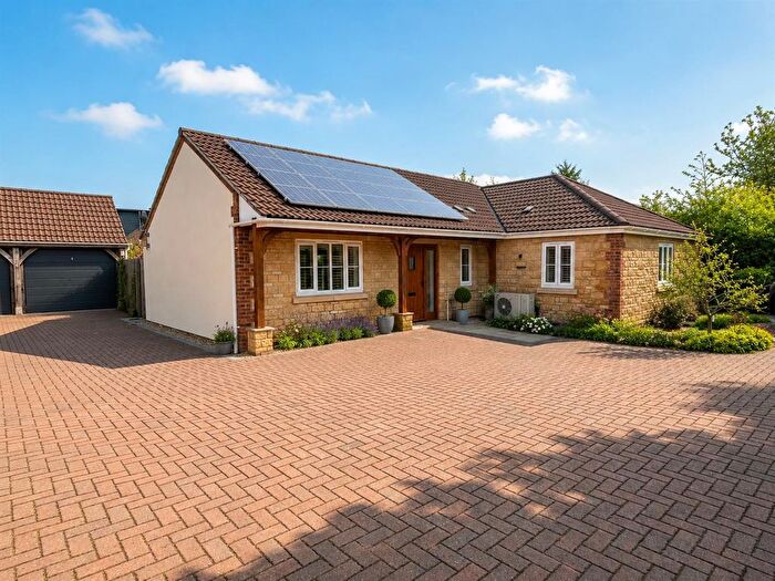 3 Bedroom Detached Bungalow For Sale In Main Street, Ilton, Ilminster, TA19