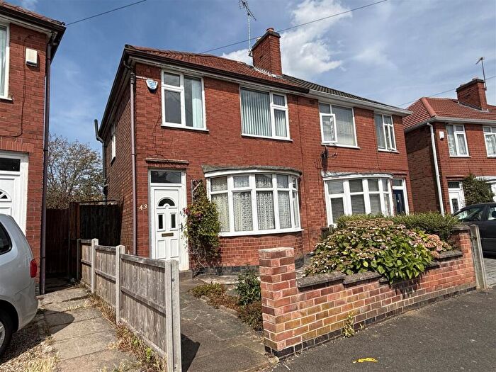 3 Bedroom Semi-Detached House For Sale In Henley Crescent, Braunstone Town, LE3