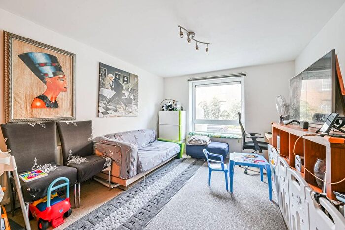 1 Bedroom Flat To Rent In Argyll Road, Woolwich, London, SE18