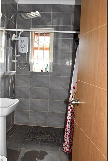 5 Bedroom Detached House To Rent In Westernville Gardens, Ilford, IG2