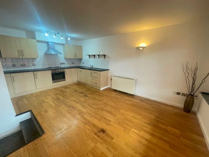 2 Bedroom Flat To Rent In Woolwich, SE18