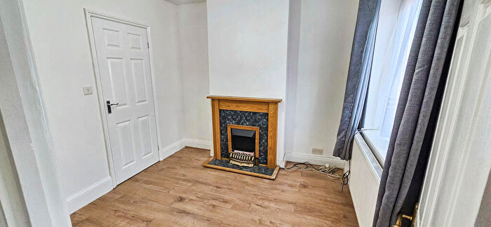 3 Bedroom Terraced House To Rent In Plaistow, London, E13