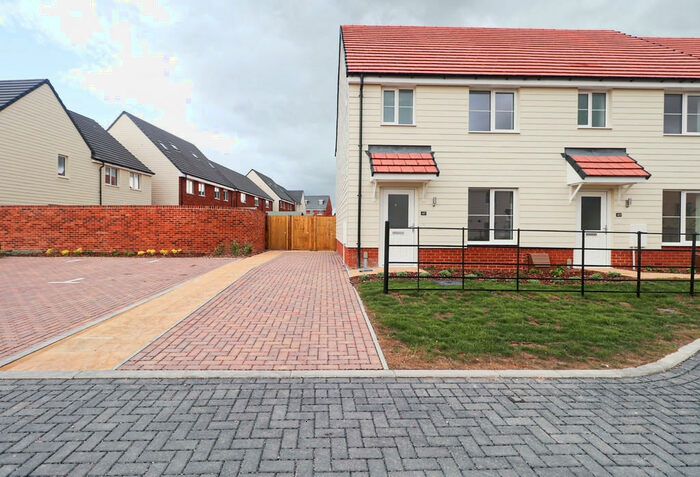 3 Bedroom End Of Terrace House To Rent In Brocade Road, Andover, Hampshire, SP11