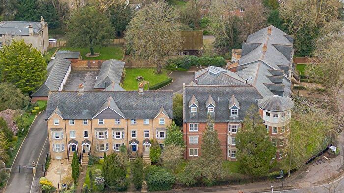 3 Bedroom Flat For Sale In Marston Ferry Road, Oxford, OX2