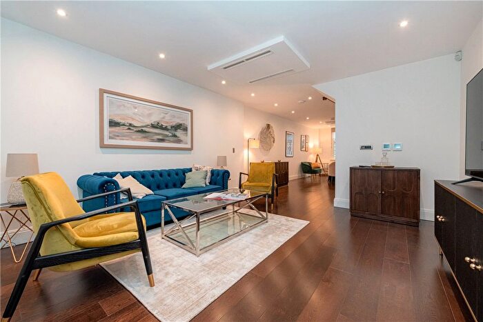 4 Bedroom Terraced House To Rent In Catherine Place, Westminster, London, SW1E