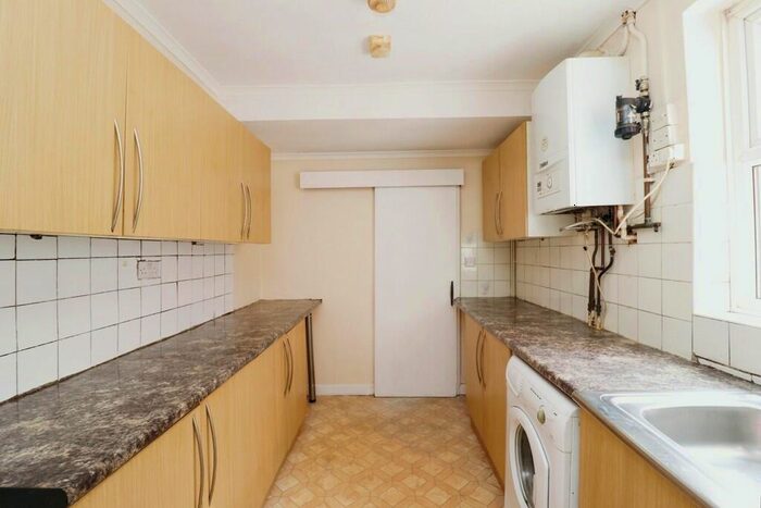 3 Bedroom End Of Terrace House For Sale In Charlotte Street, Rugby, CV21