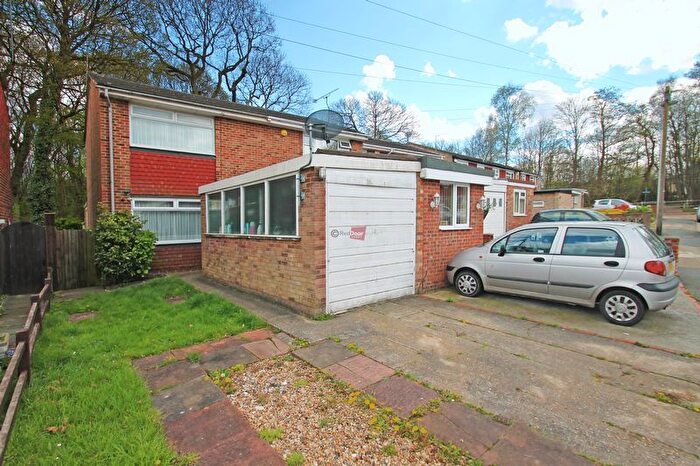 2 Bedroom Terraced House To Rent In Ballens Road, Chatham, ME5