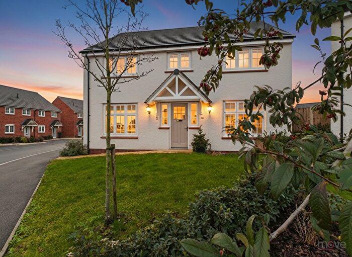 4 Bedroom Detached House For Sale In Arthur Keene Close, Great Oldbury, GL10