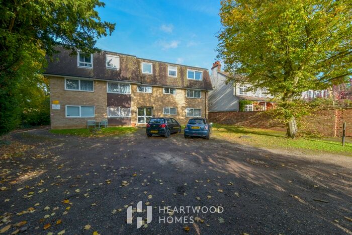 2 Bedroom Flat To Rent In Sudbury Court, Ramsbury Road, St. Albans, AL1