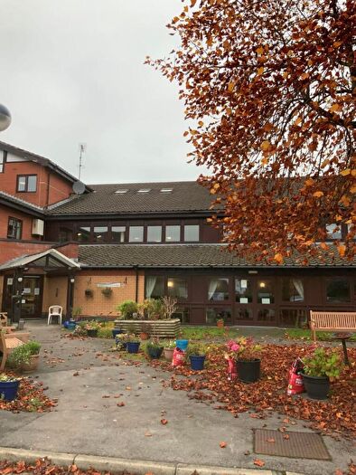 1 Bedroom Flat To Rent In Kingsbury Court Lodge, Kingsbury Avenue, Bolton, Greater Manchester, BL1
