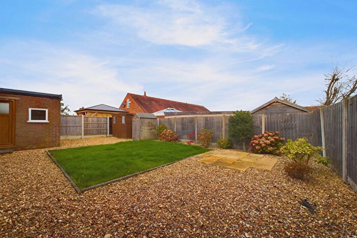 2 Bedroom Semi-Detached Bungalow For Sale In Broad Oak Lane, Penwortham, Preston, PR1