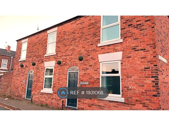 2 Bedroom Flat To Rent In Spital Walk, Chester, CH3