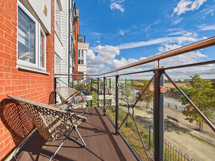 2 Bedroom Flat For Sale In Riverside Home - Webster House, Peters Village, Wouldham, ME1