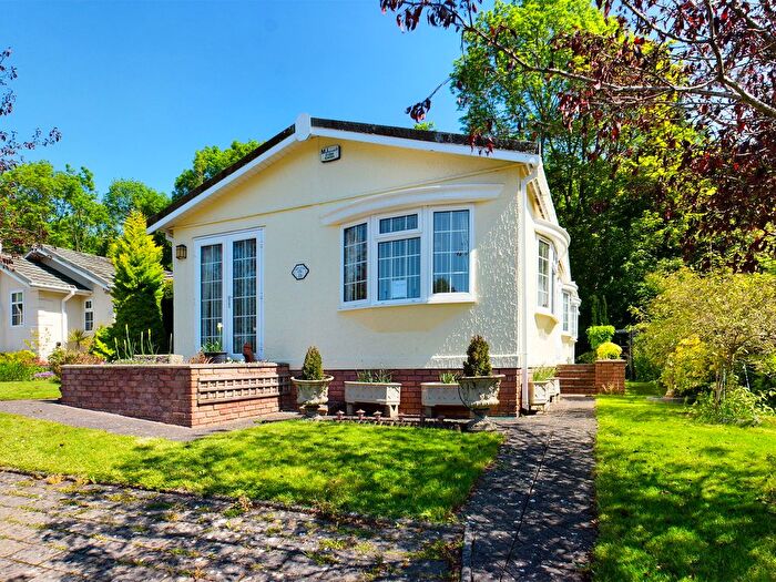 2 Bedroom Mobile/park Home For Sale In Clanna, Alvington, Lydney, GL15