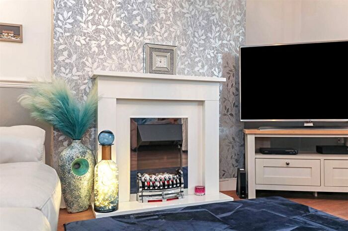 2 Bedroom Flat For Sale In Cavin Drive, Glasgow, Glasgow City, G45