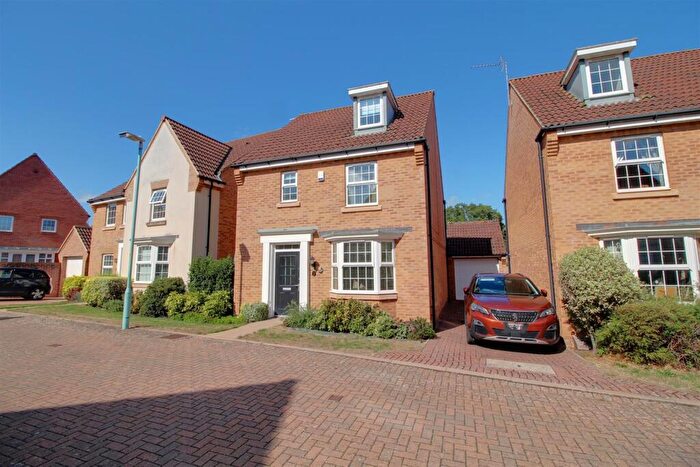4 Bedroom Detached House For Sale In The Ryelands, Newent, GL18