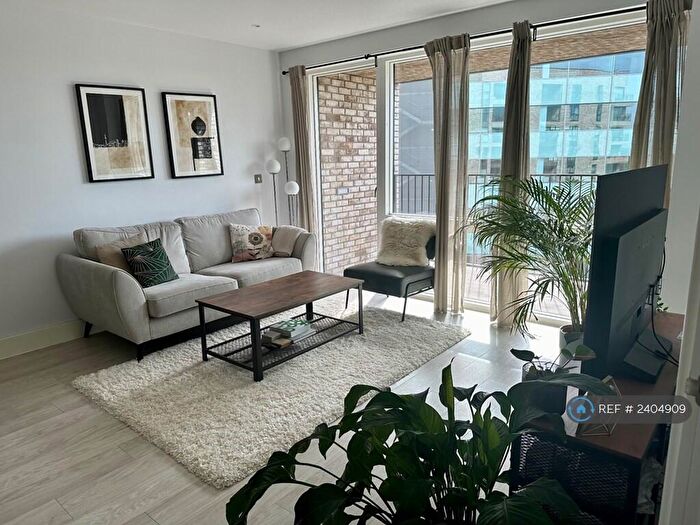 1 Bedroom Flat To Rent In Abbotsford Court, London, NW10