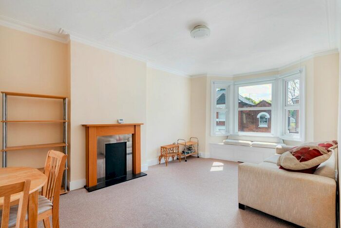2 Bedroom Flat To Rent In Jeptha Road, Putney, SW18