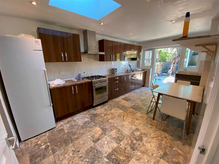 3 Bedroom Terraced House To Rent In Avenue Road, West Green, London N15