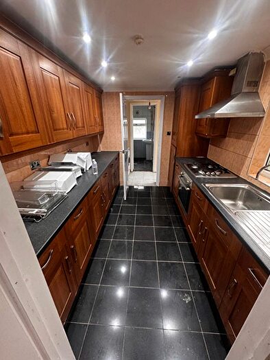 3 Bedroom Terraced House To Rent In London, E6