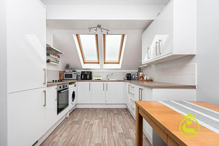 2 Bedroom Flat For Sale In Consort House, Consort Close, BH12