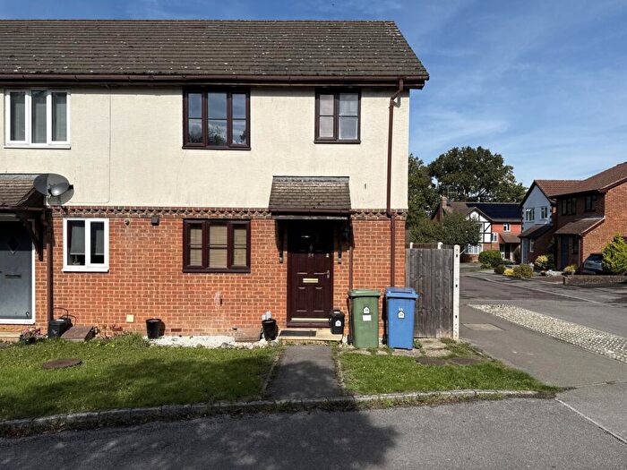 3 Bedroom Terraced House To Rent In Northumberland Close, Warfield, Bracknell, RG42