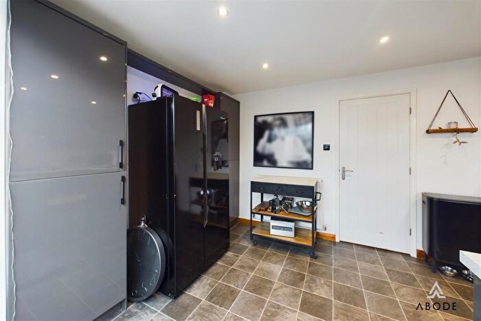 3 Bedroom Detached House For Sale In Normandy Road, Hilton, DE65