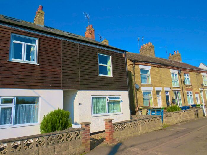 2 Bedroom Property To Rent In Nene Parade, March, PE15