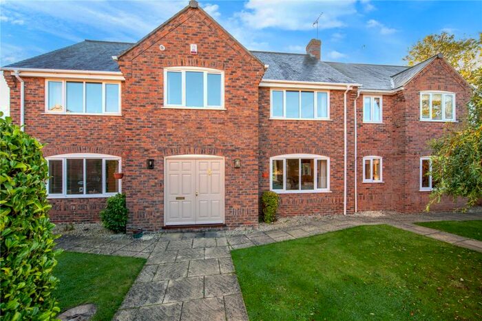 6 Bedroom Detached House For Sale In Old School Close, Thurlby, Bourne, Lincolnshire, PE10