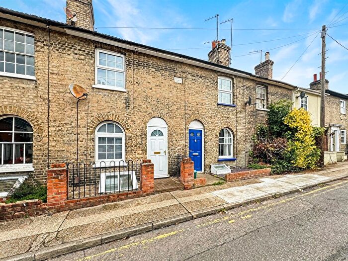 2 Bedroom Detached House To Rent In Wellington Street, Colchester, CO2