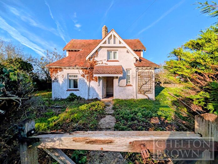 3 Bedroom Detached House For Sale In Badby Road West, Daventry, Northamptonshire, NN11