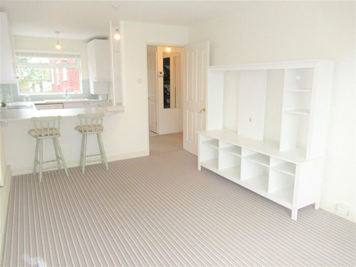 1 Bedroom Flat To Rent In Beresford Road, London, E4