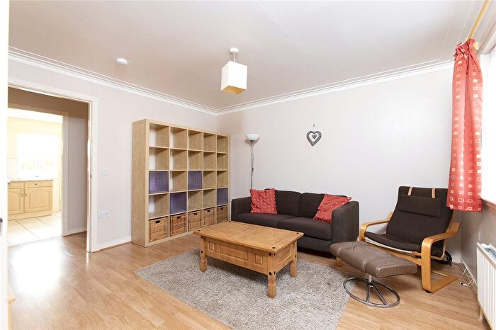 2 Bedroom End Of Terrace House To Rent In Younger Gardens, St Andrews, Fife, KY16