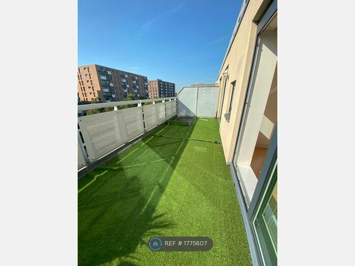 2 Bedroom Flat To Rent In Wards Wharf Approach, London, E16