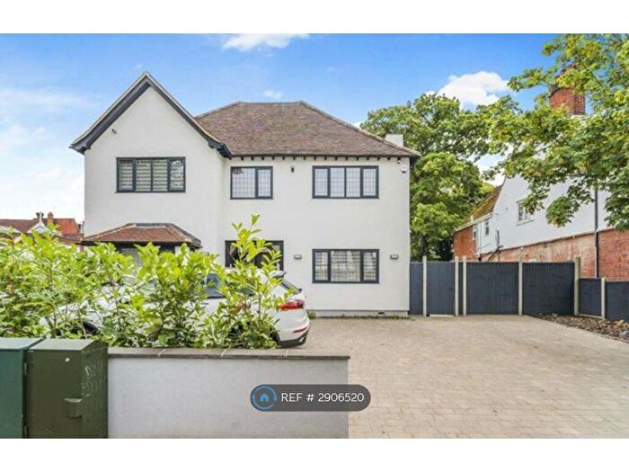 5 Bedroom Detached House To Rent In King Edwards Road, Ruislip, HA4