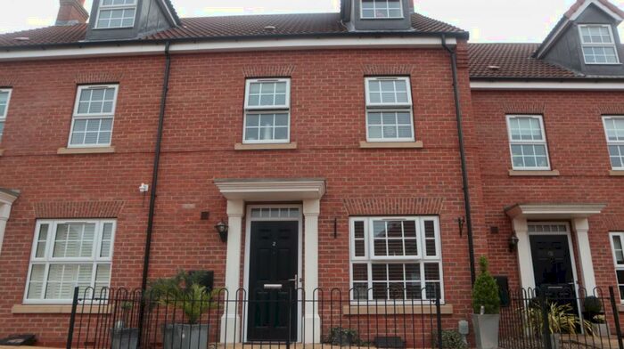 4 Bedroom Town House To Rent In Mansell Close, Beverley, HU17
