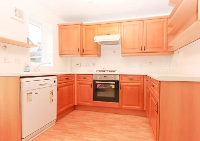 3 Bedroom End Of Terrace House To Rent In Melrose Avenue, Mitcham, CR4