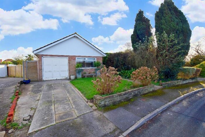 3 Bedroom Bungalow To Rent In Winston Crescent, Bognor Regis, PO21