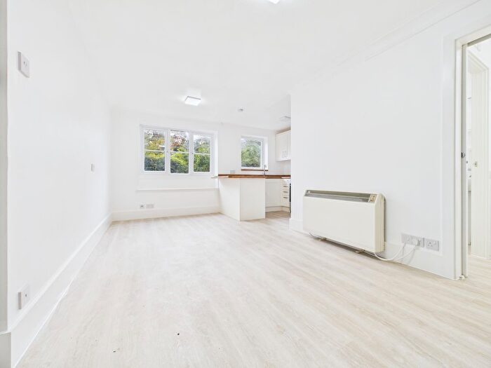 Studio To Rent In Rosehip Way, Lychpit, Basingstoke, RG24