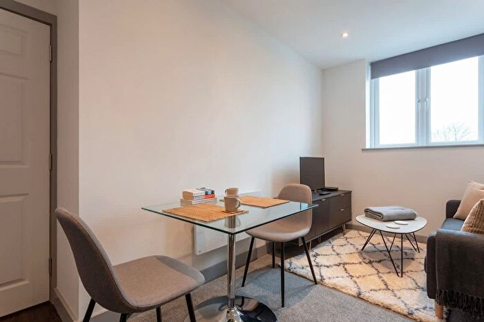 1 Bedroom Flat To Rent In City Of Leeds, LS10