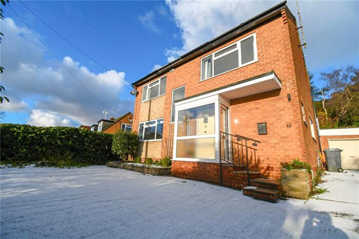 3 Bedroom Detached House To Rent In Dawstone Road, Heswall, Wirral, CH60